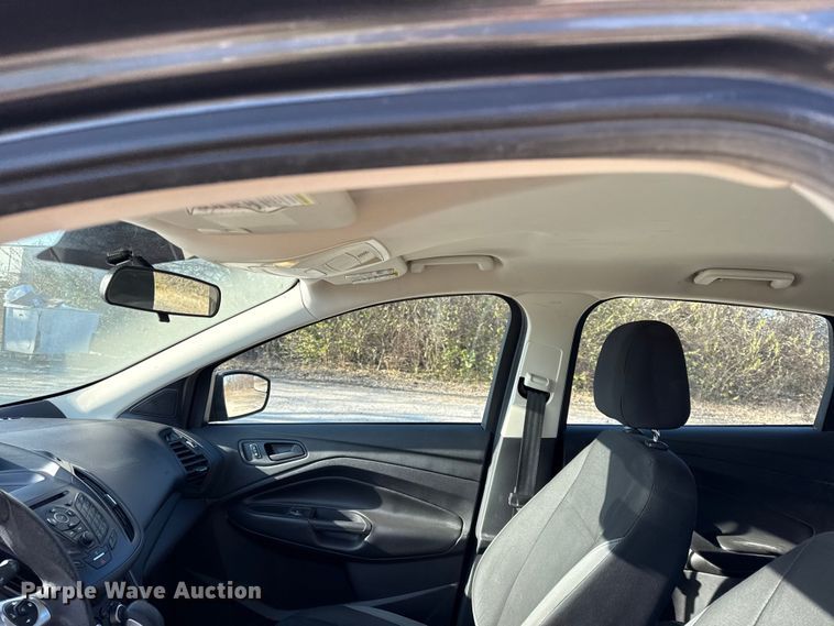 image for item EN0160 2016 Ford Escape SUV