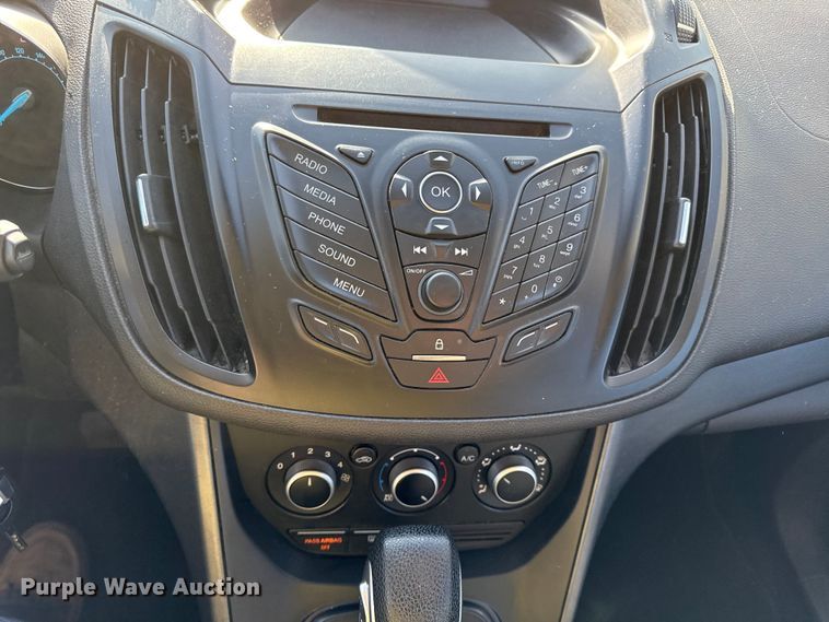 image for item EN0160 2016 Ford Escape SUV