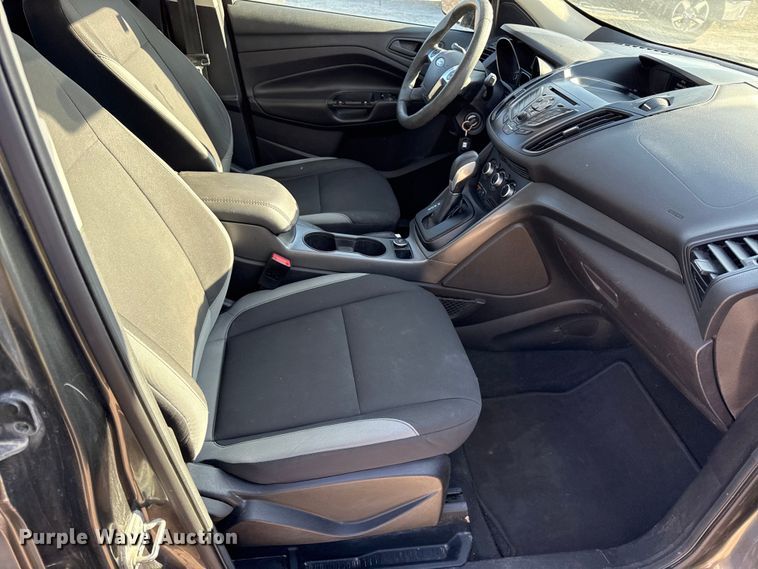 image for item EN0160 2016 Ford Escape SUV