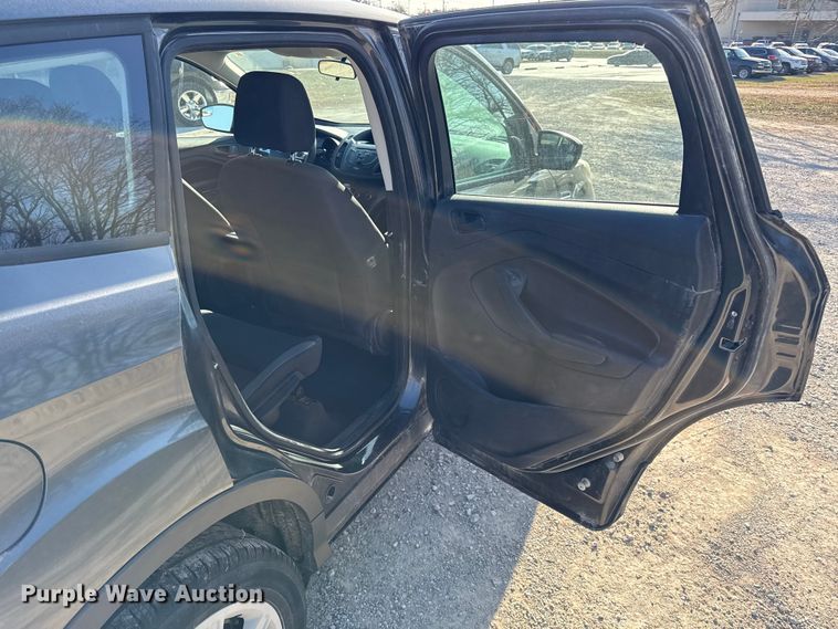 image for item EN0160 2016 Ford Escape SUV