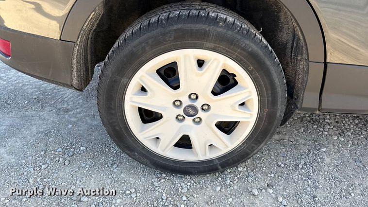 image for item EN0160 2016 Ford Escape SUV