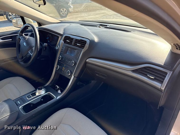 image for item EN0161 2017 Ford Fusion 