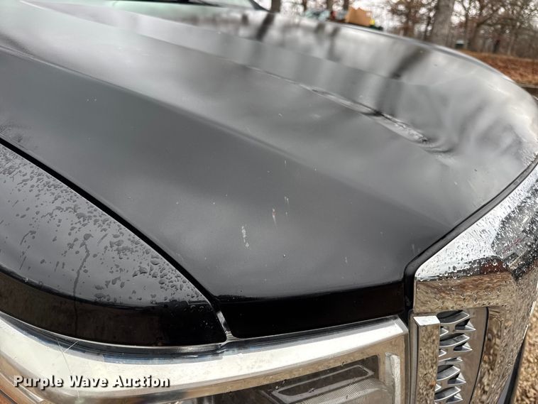 image for item EN0781 2017 Nissan Titan XD Crew Cab pickup truck