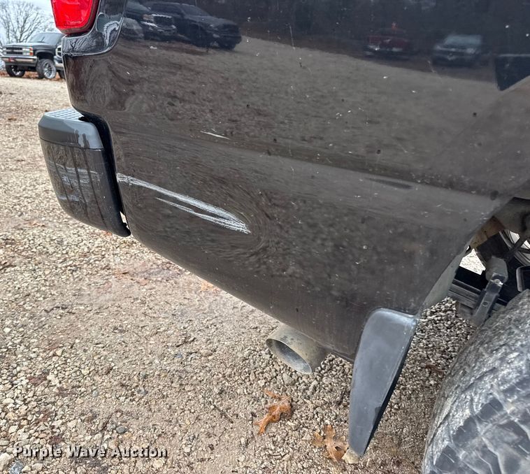 image for item EN0781 2017 Nissan Titan XD Crew Cab pickup truck