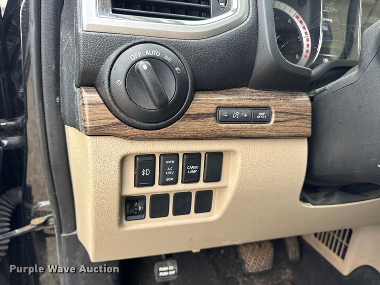 image for item EN0781 2017 Nissan Titan XD Crew Cab pickup truck