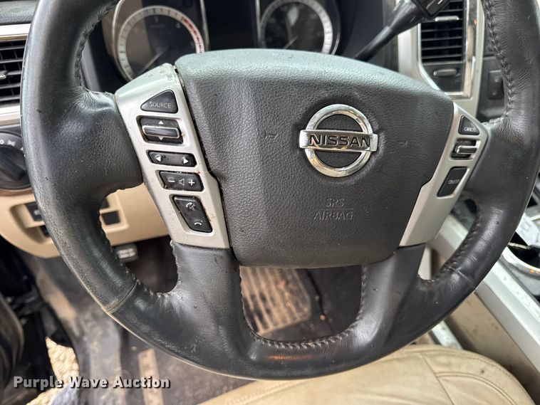 image for item EN0781 2017 Nissan Titan XD Crew Cab pickup truck