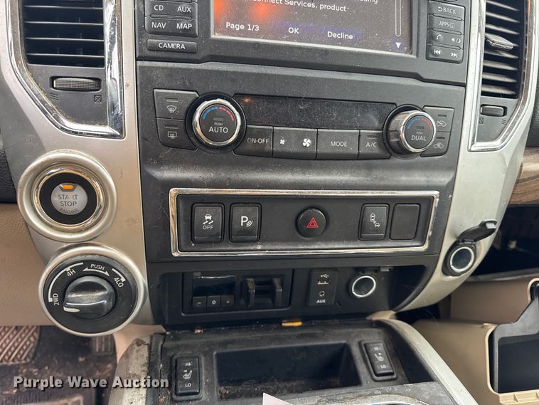 image for item EN0781 2017 Nissan Titan XD Crew Cab pickup truck