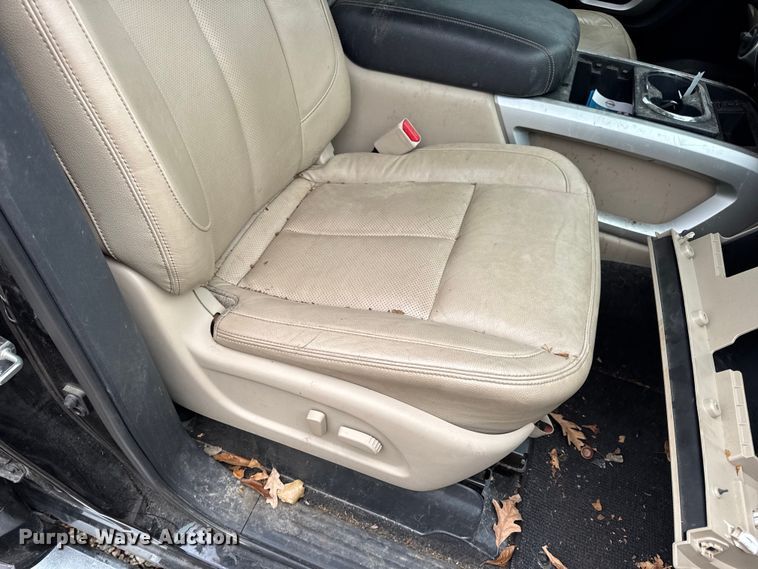 image for item EN0781 2017 Nissan Titan XD Crew Cab pickup truck