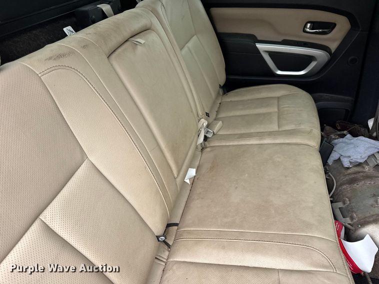 image for item EN0781 2017 Nissan Titan XD Crew Cab pickup truck