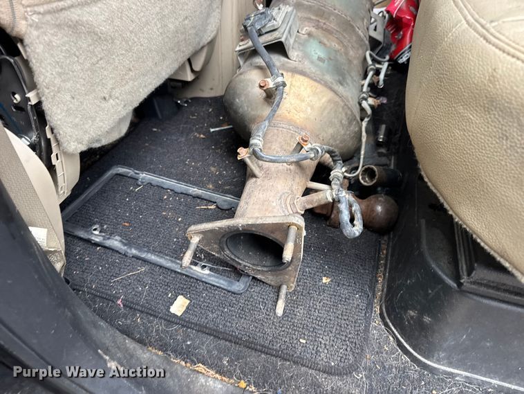 image for item EN0781 2017 Nissan Titan XD Crew Cab pickup truck