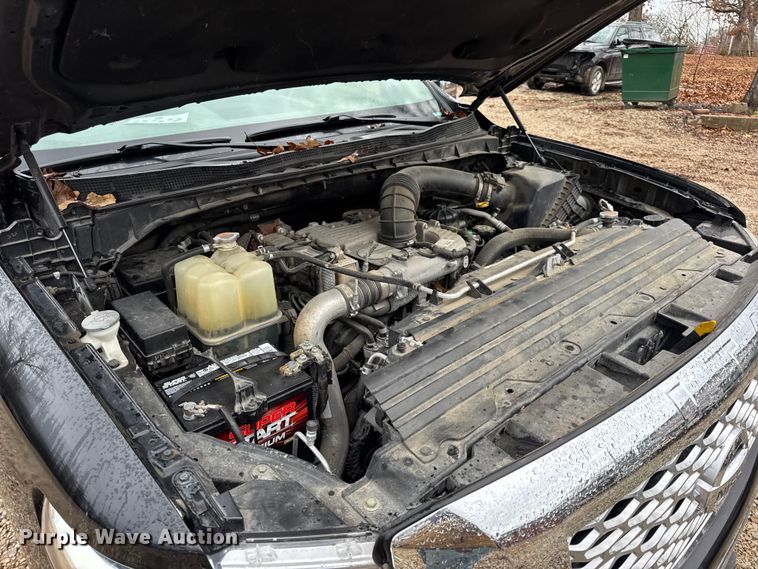 image for item EN0781 2017 Nissan Titan XD Crew Cab pickup truck