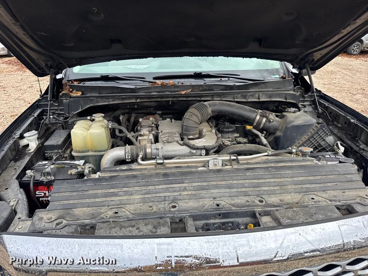 image for item EN0781 2017 Nissan Titan XD Crew Cab pickup truck