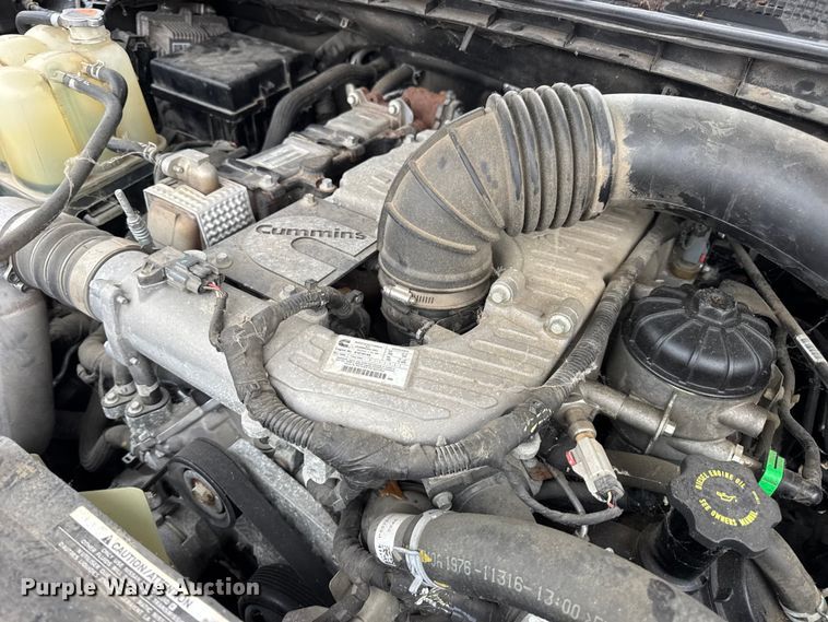 image for item EN0781 2017 Nissan Titan XD Crew Cab pickup truck