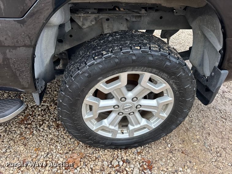 image for item EN0781 2017 Nissan Titan XD Crew Cab pickup truck