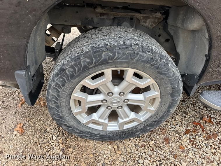 image for item EN0781 2017 Nissan Titan XD Crew Cab pickup truck