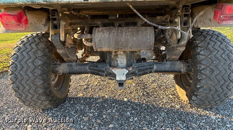 image for item EN5913 2007 Kawasaki Mule 3010 utility vehicle