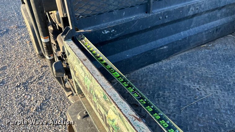 image for item EN5913 2007 Kawasaki Mule 3010 utility vehicle