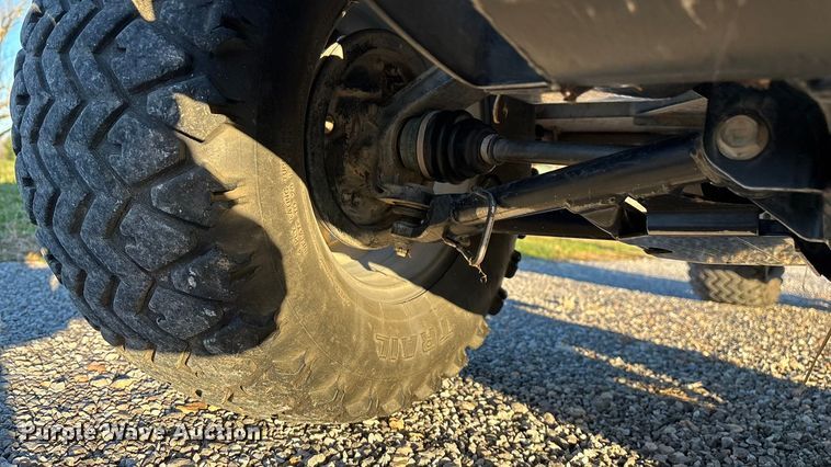 image for item EN5913 2007 Kawasaki Mule 3010 utility vehicle