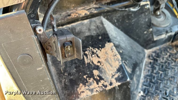 image for item EN5913 2007 Kawasaki Mule 3010 utility vehicle