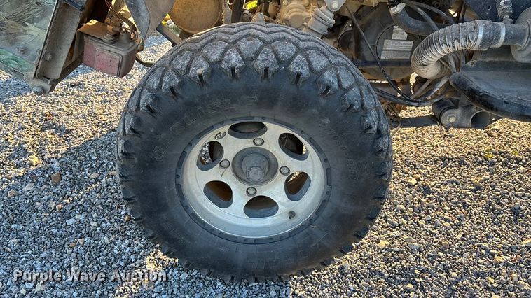 image for item EN5913 2007 Kawasaki Mule 3010 utility vehicle