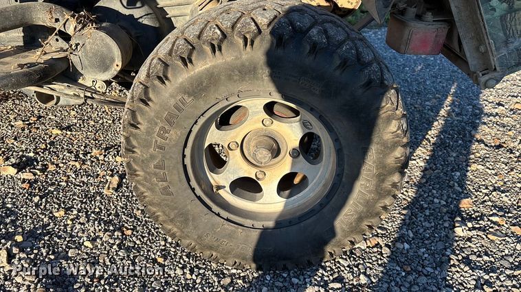 image for item EN5913 2007 Kawasaki Mule 3010 utility vehicle