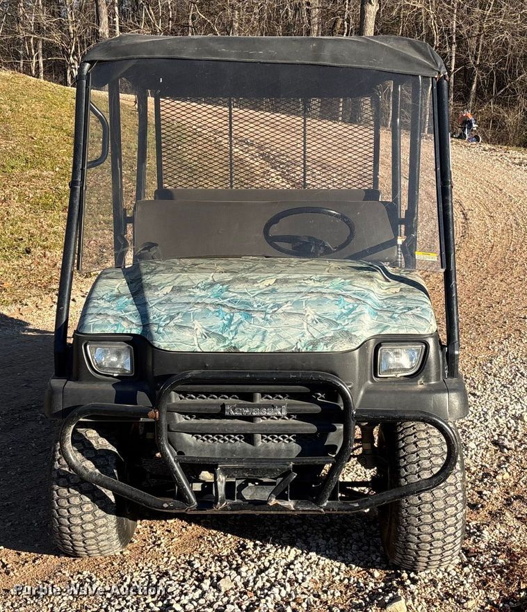 image for item EN5914 2005 Kawasaki Mule 3010 utility vehicle