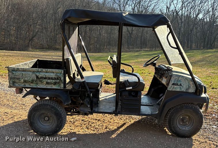 image for item EN5914 2005 Kawasaki Mule 3010 utility vehicle
