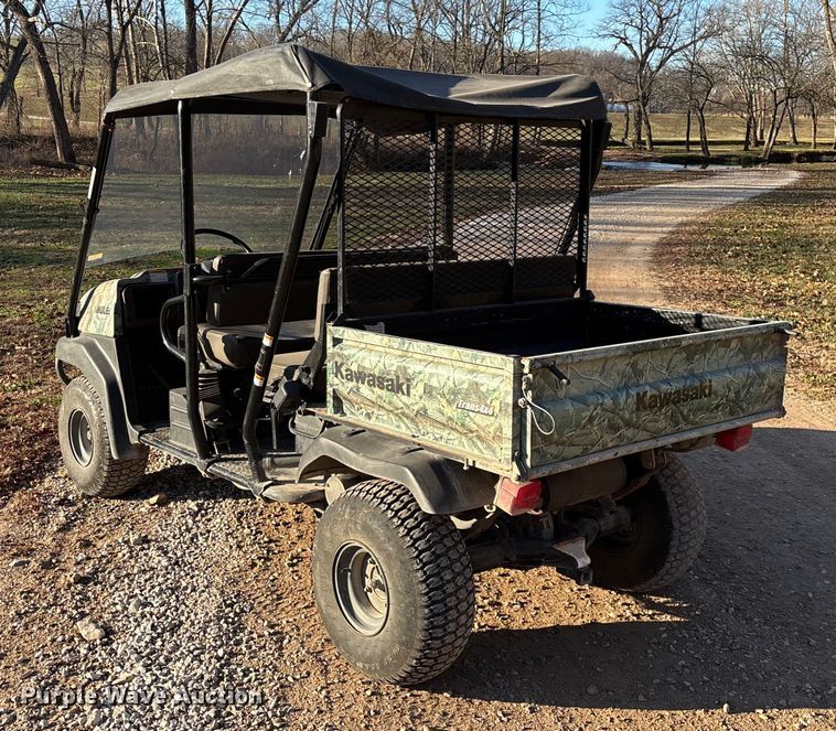 image for item EN5914 2005 Kawasaki Mule 3010 utility vehicle