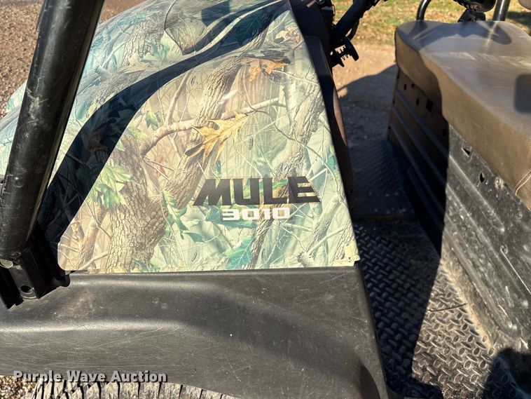 image for item EN5914 2005 Kawasaki Mule 3010 utility vehicle