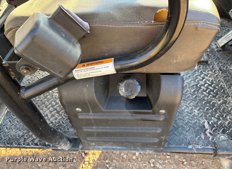 image for item EN5914 2005 Kawasaki Mule 3010 utility vehicle