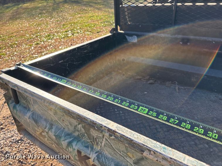 image for item EN5914 2005 Kawasaki Mule 3010 utility vehicle