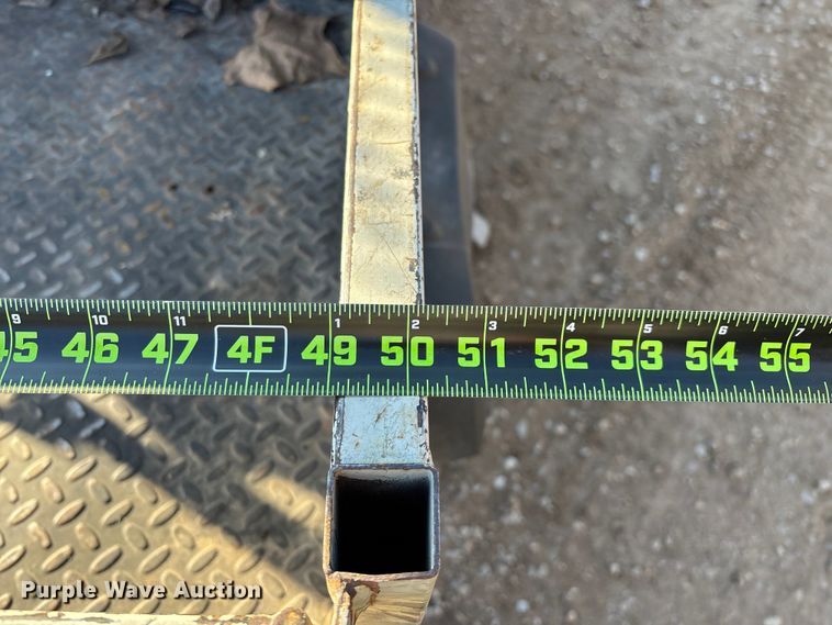 image for item EN5914 2005 Kawasaki Mule 3010 utility vehicle