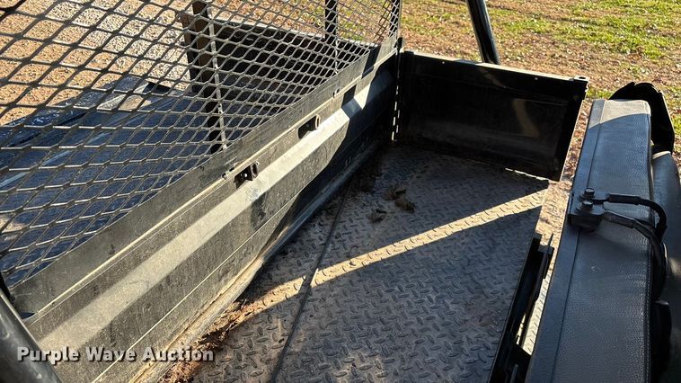 image for item EN5914 2005 Kawasaki Mule 3010 utility vehicle