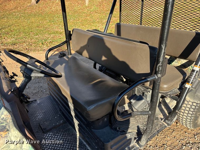 image for item EN5914 2005 Kawasaki Mule 3010 utility vehicle