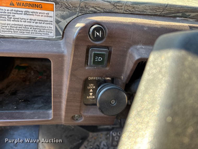 image for item EN5914 2005 Kawasaki Mule 3010 utility vehicle