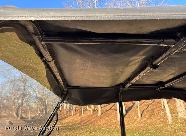 image for item EN5914 2005 Kawasaki Mule 3010 utility vehicle