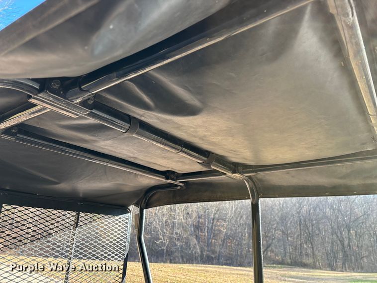 image for item EN5914 2005 Kawasaki Mule 3010 utility vehicle