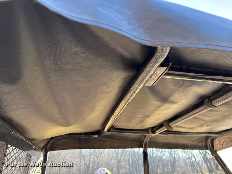 image for item EN5914 2005 Kawasaki Mule 3010 utility vehicle