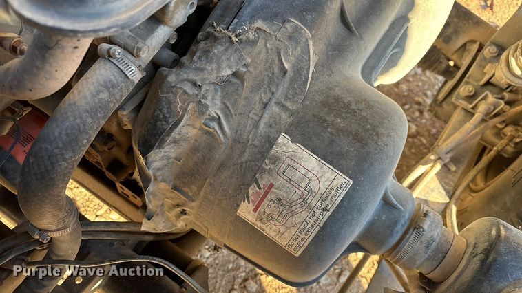 image for item EN5914 2005 Kawasaki Mule 3010 utility vehicle