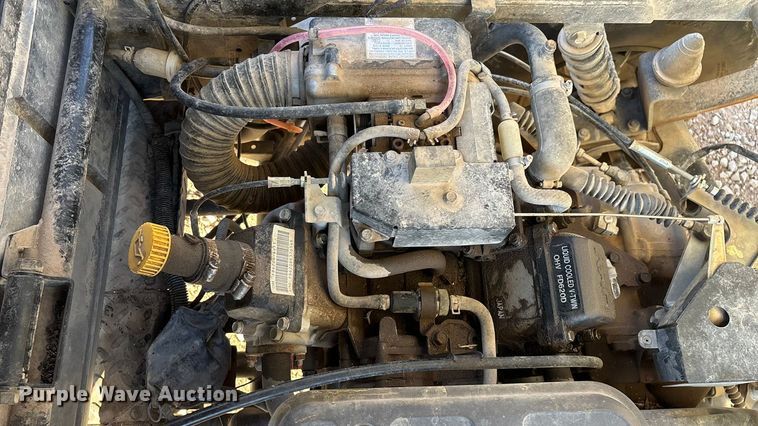 image for item EN5914 2005 Kawasaki Mule 3010 utility vehicle