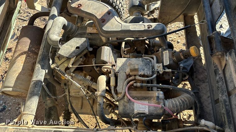 image for item EN5914 2005 Kawasaki Mule 3010 utility vehicle