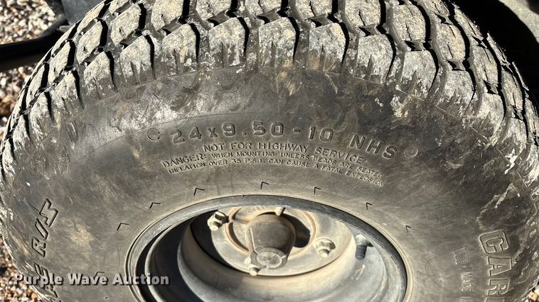 image for item EN5914 2005 Kawasaki Mule 3010 utility vehicle