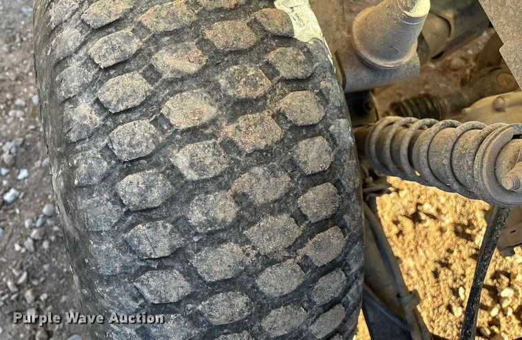 image for item EN5914 2005 Kawasaki Mule 3010 utility vehicle