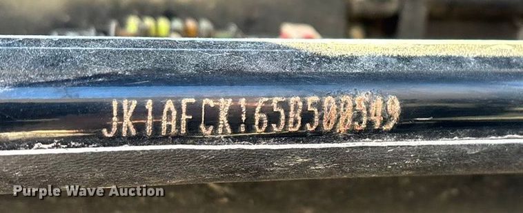 image for item EN5914 2005 Kawasaki Mule 3010 utility vehicle