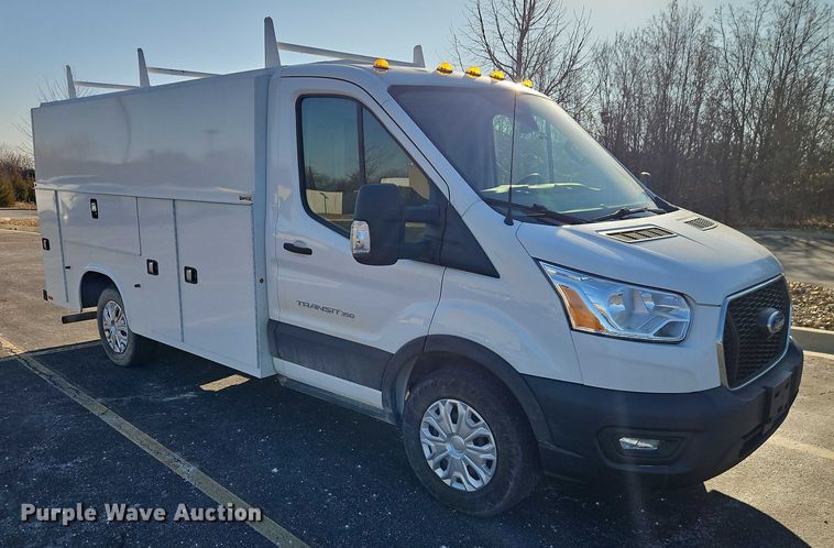 image for item EO4900 2021 Ford Transit utility van