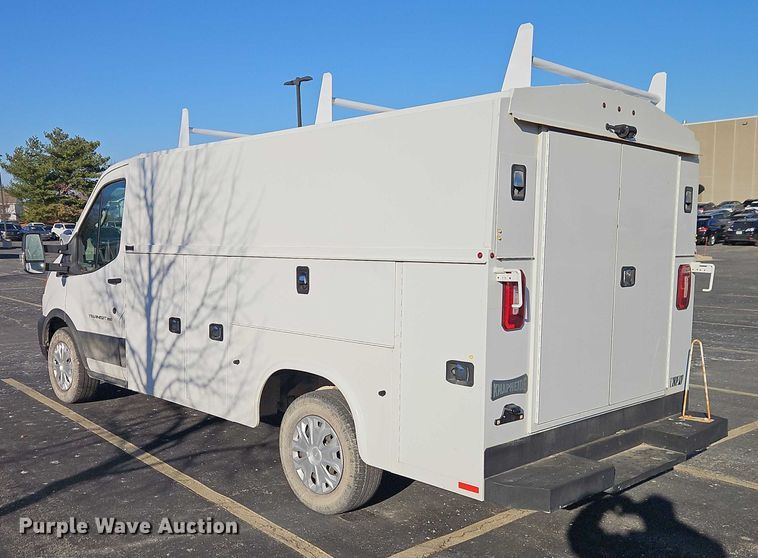 image for item EO4900 2021 Ford Transit utility van