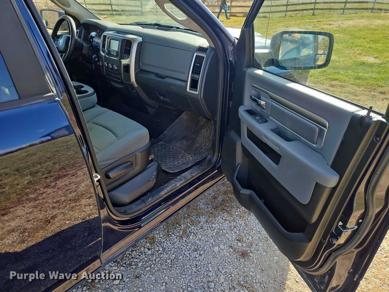 image for item EO4907 2013 RAM 1500 Ext. Cab pickup truck