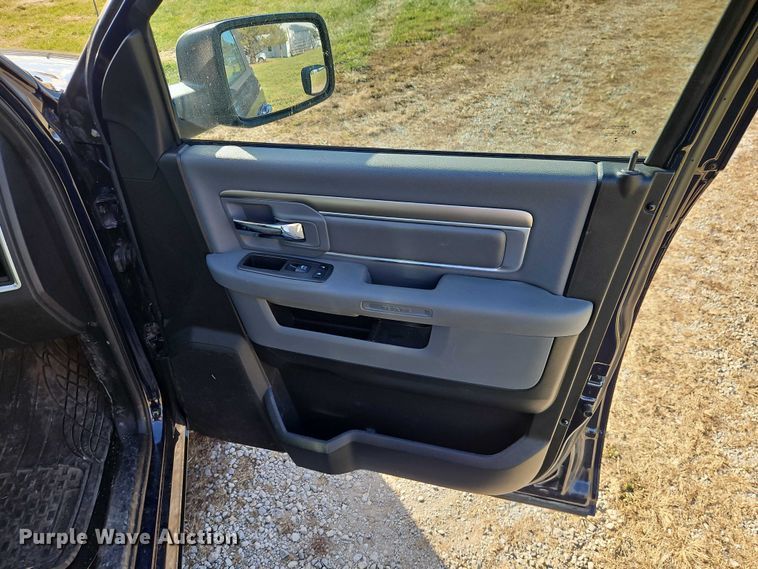 image for item EO4907 2013 RAM 1500 Ext. Cab pickup truck