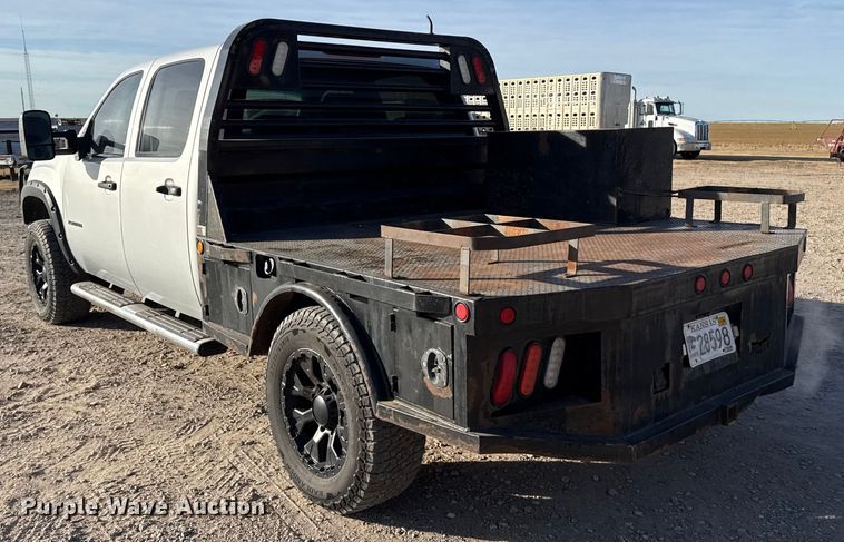 image for item EP2700 2012 GMC Sierra 2500HD Crew Cab flatbed pickup truck