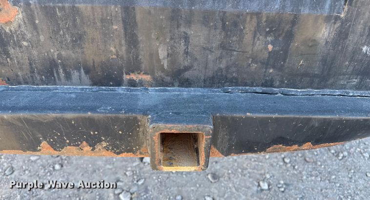 image for item EP2700 2012 GMC Sierra 2500HD Crew Cab flatbed pickup truck